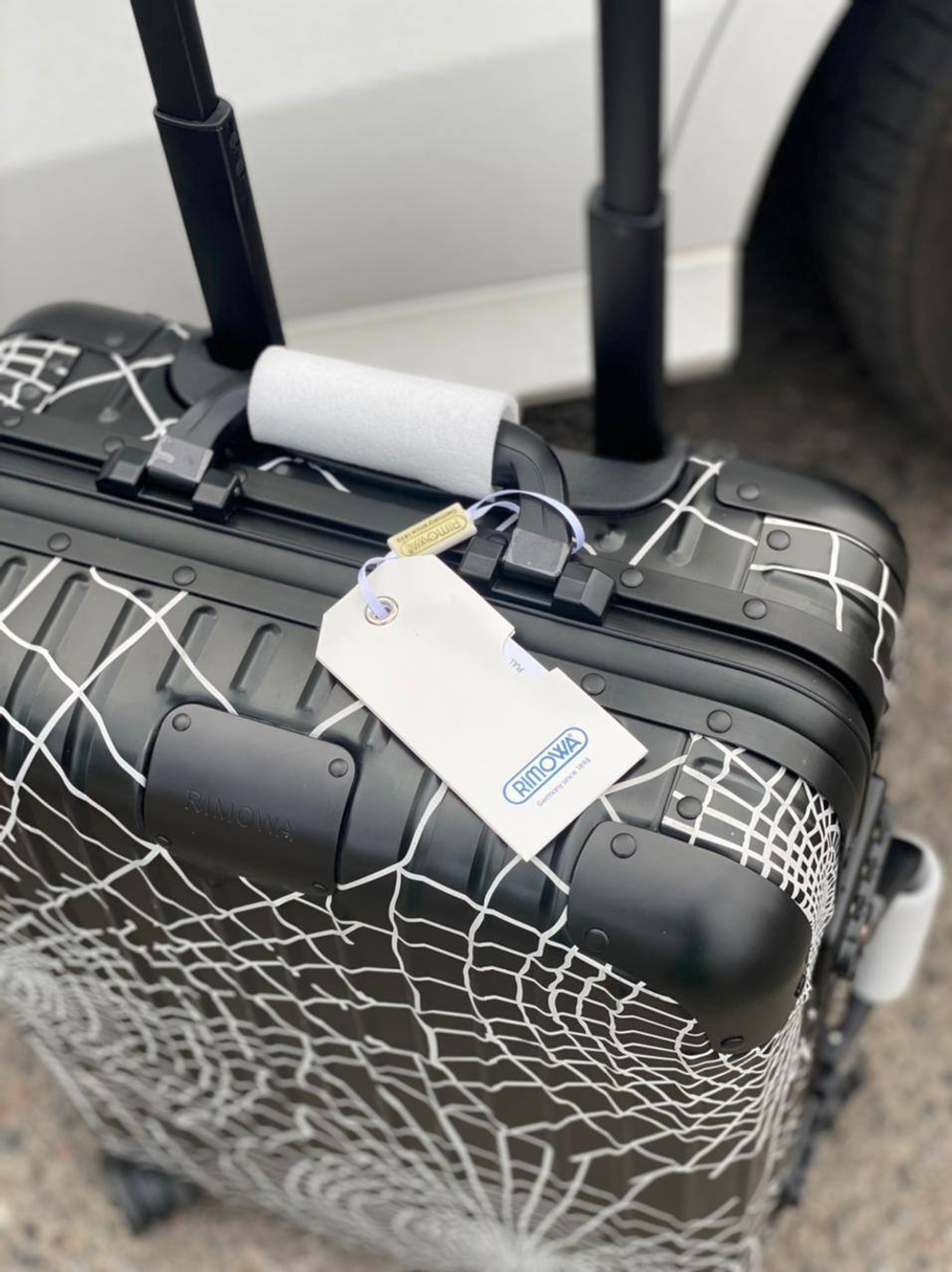 Чемодан Rimowa