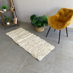 Коврик прикроватный накидка на кресло из кусочков овчины, 160 х 50 см.