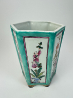 Шестиугольная ваза-кашпо