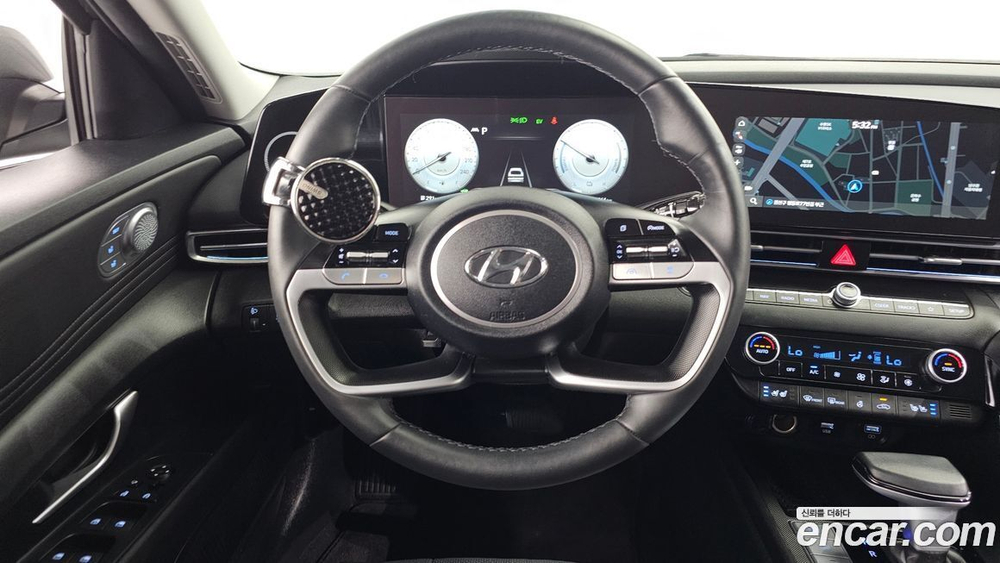 Hyundai Avante Hybrid (CN7) Inspiration (09.2022)