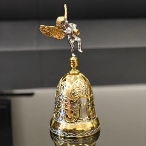 Подарки на крестины