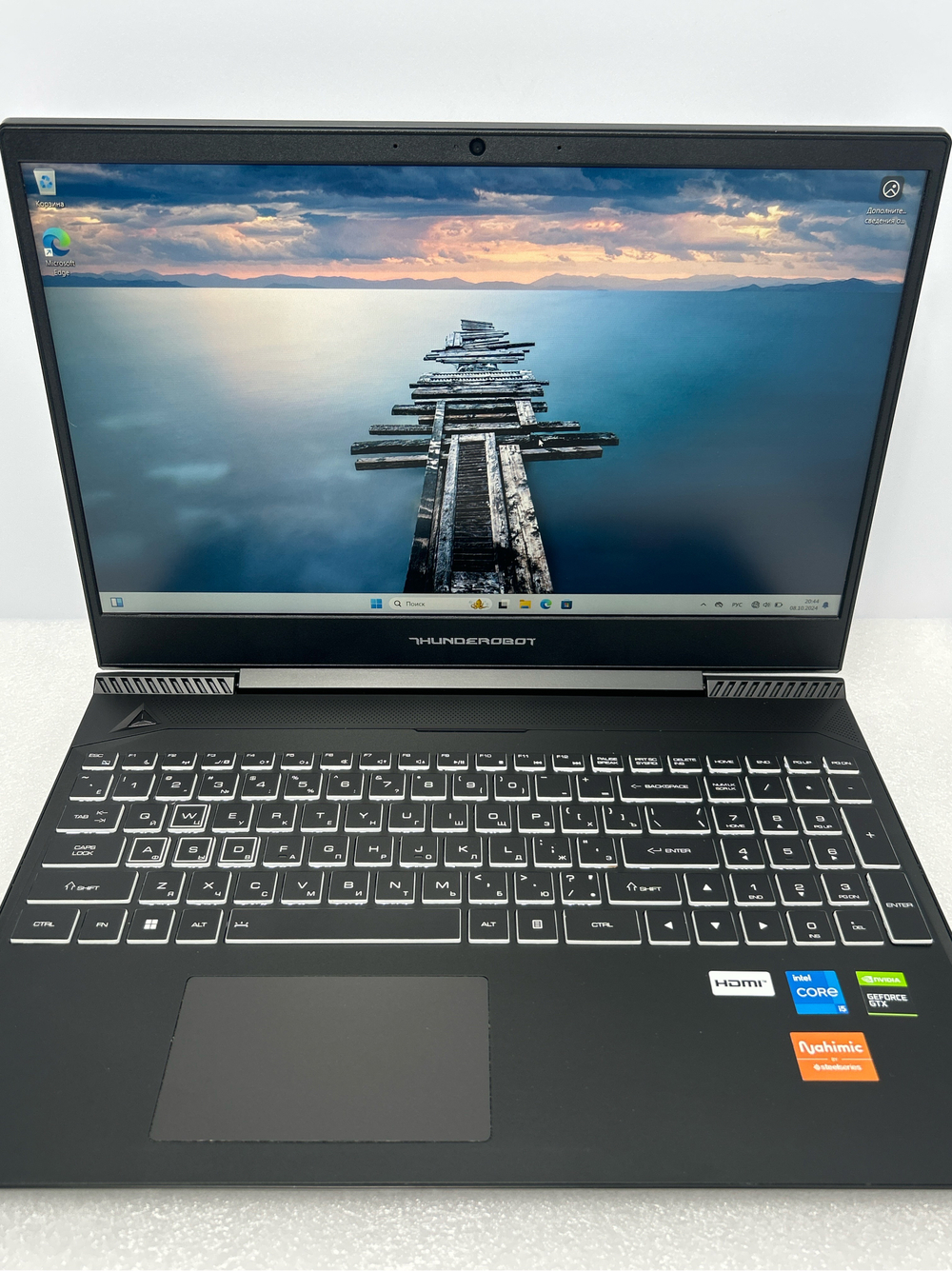 Ноутбук игровой Thunderobot 911 Air D 15.6"/Intel Core i5 11260H 2.6 ГГц/RAM 8GB/SSD 256GB/GeForce GTX 1650 4GB/1920*1080/IPS/DOS/Подсветка кл-ры: LED/черный. Состояние: Уценка/тихий звук правого динамика