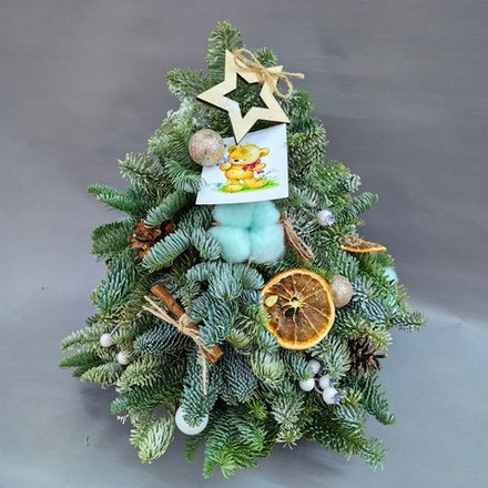 Елочка из нобилиса