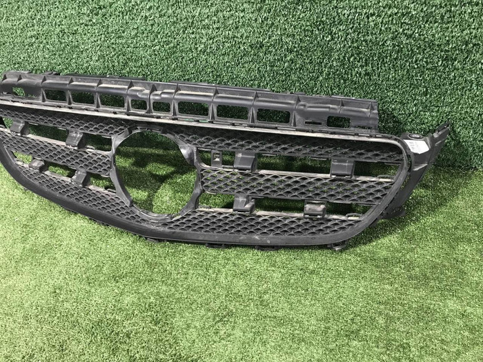 Решетка радиатора Mercedes E W213 (2016-2021)