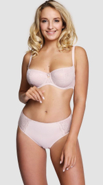 Классические трусики-слипы с кружевом по бокам (Размер: 56) (Цвет: черный)