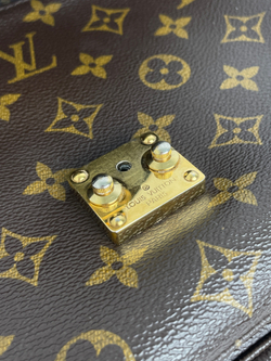 Сумка Louis Vuitton POCHETTE METIS