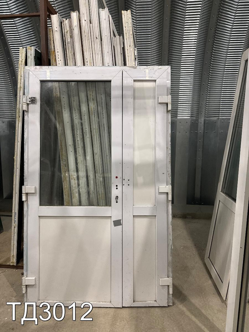 Дверь пластиковая входная Б/У 1930(в) x 1200(ш)