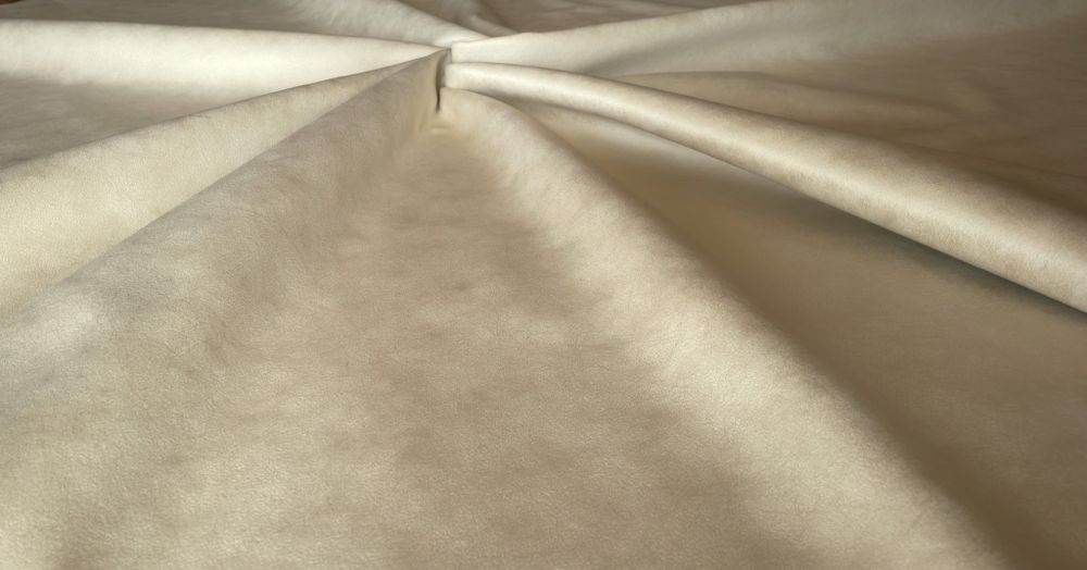 Велюр Престиж 02 молоко