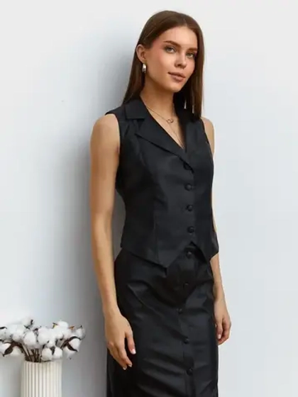 Жилет кожаный офисный