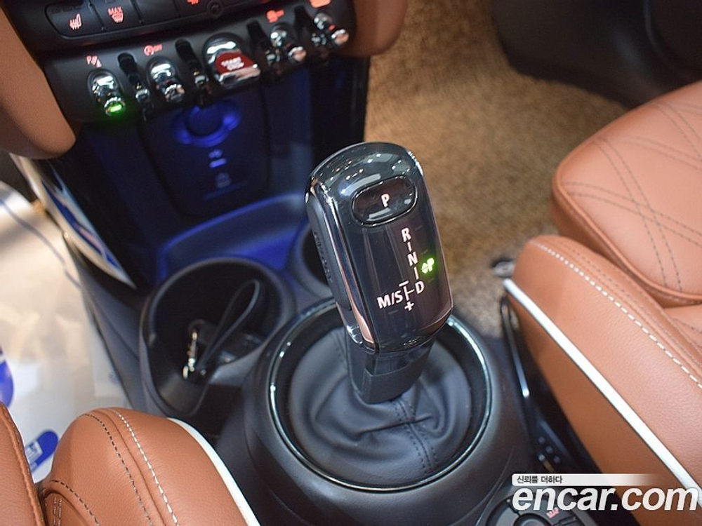 Mini Cooper S 5 даерей Classic Lunchpack (06.2022)