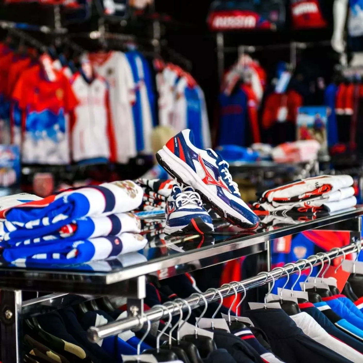 Чем отличаются оригинальные кроссовки от подделки?