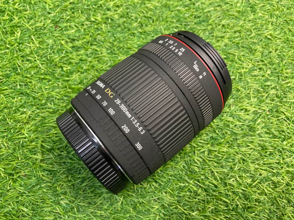 Sigma AF 28-300mm 3.5-6.3 DG Macro Canon EF