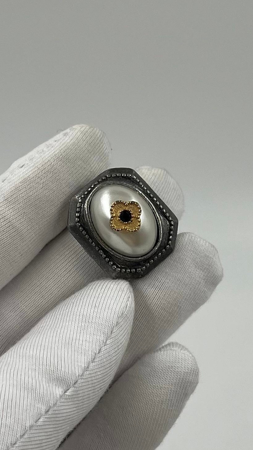 Накладка на пуговицу с «жемчугом»