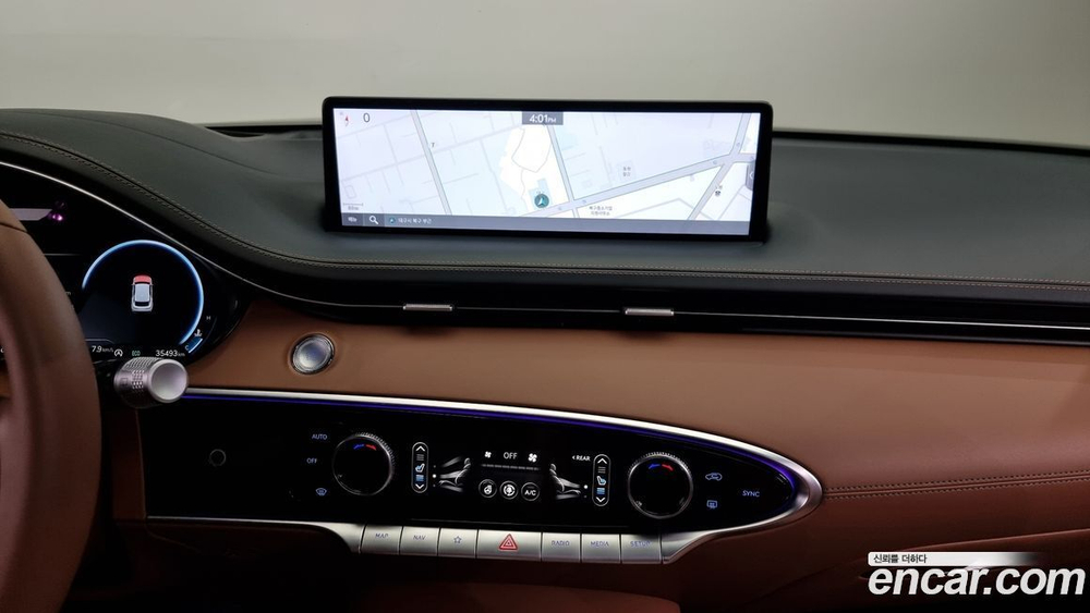 Genesis GV70 2.5T Бензин AWD (10.2021)