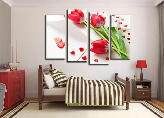 Модульная картина "Красные тюльпаны"