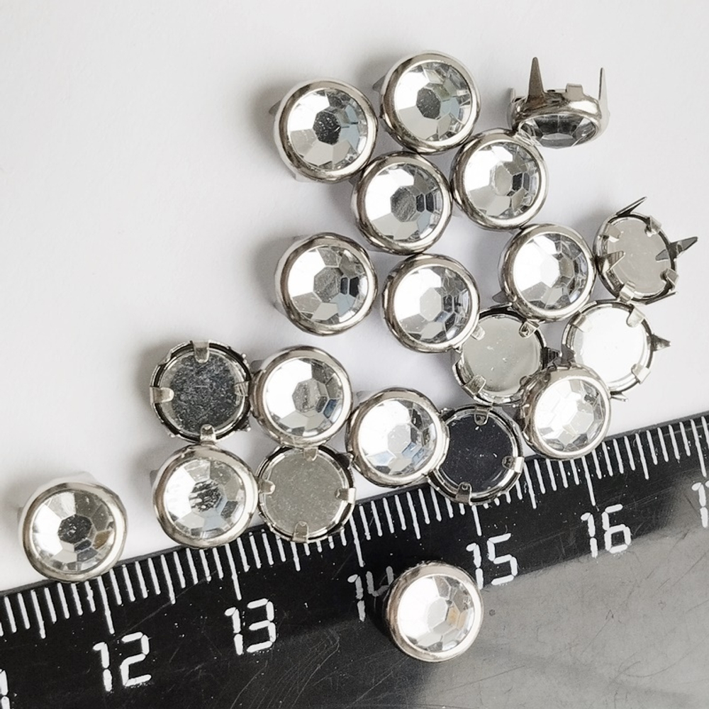 Клепки декоративные 8мм (20 шт) с прозрачныи кристаллами, под серебро, с цапами, для рукоделия.