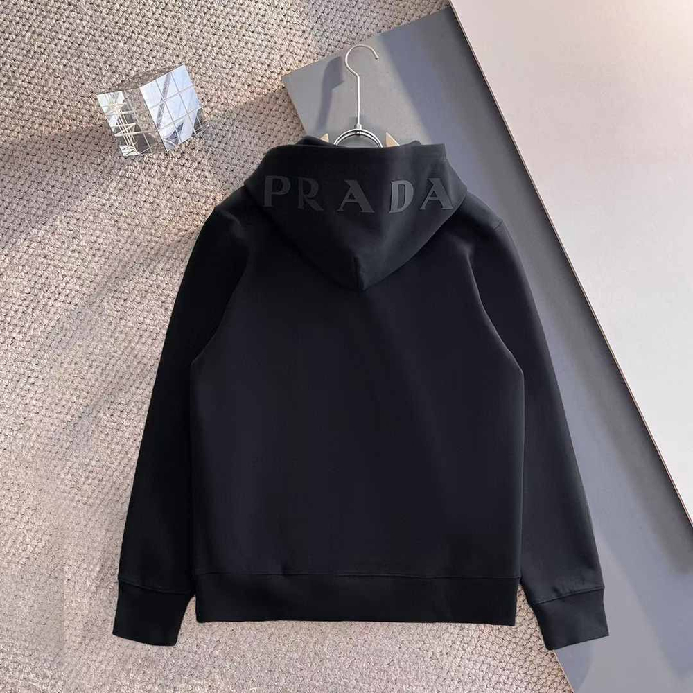 Спортивный костюм Prada