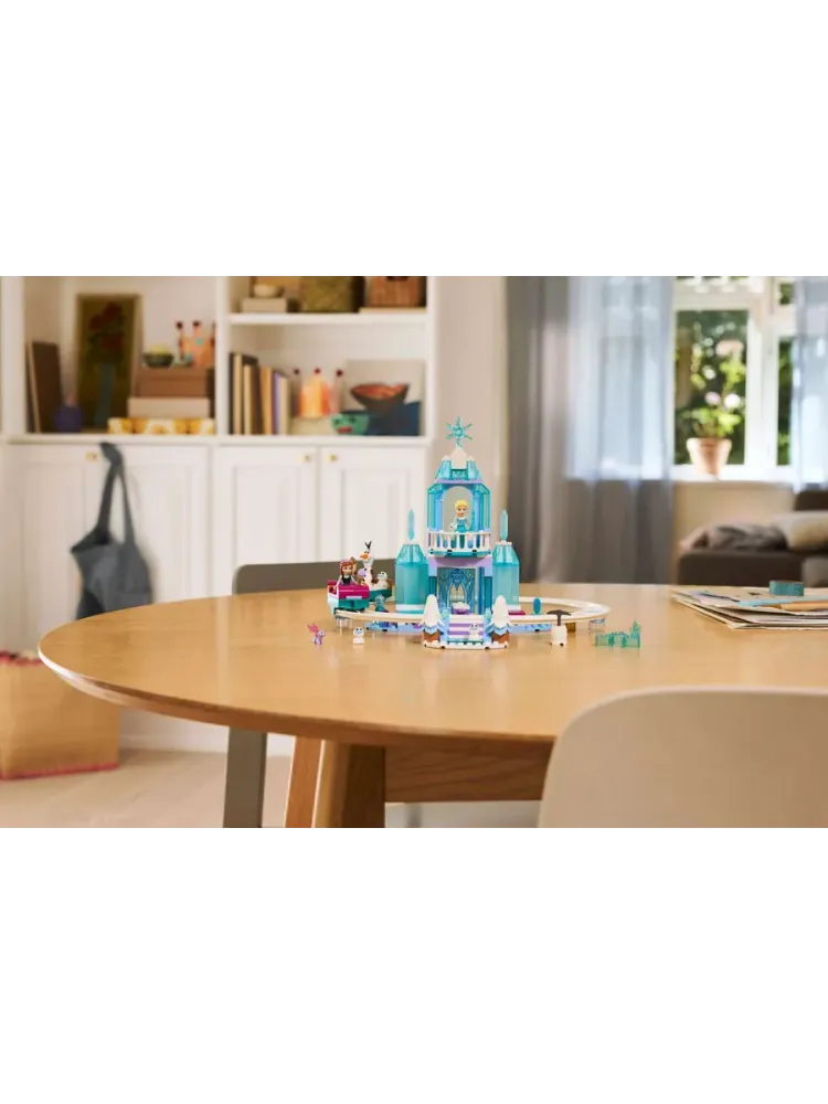 Конструктор Disney 43281 Эльза катается на санях