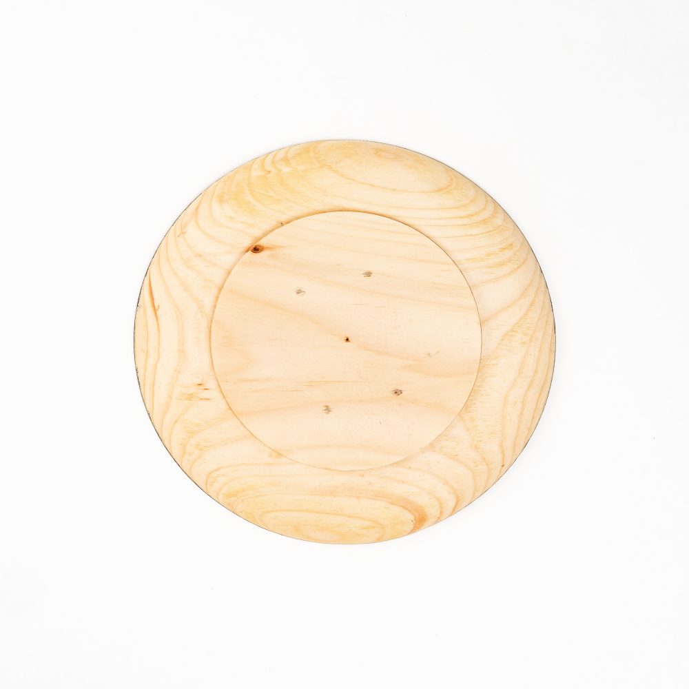 Деревянная тарелка-блюдце из сибирского кедра 19,5 см. T201