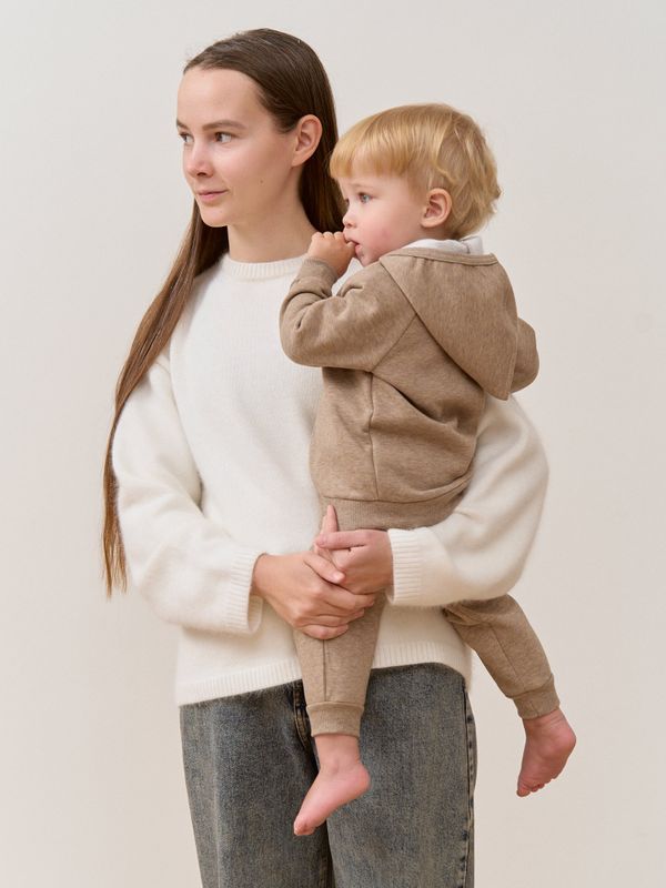 Костюм с толстовкой 