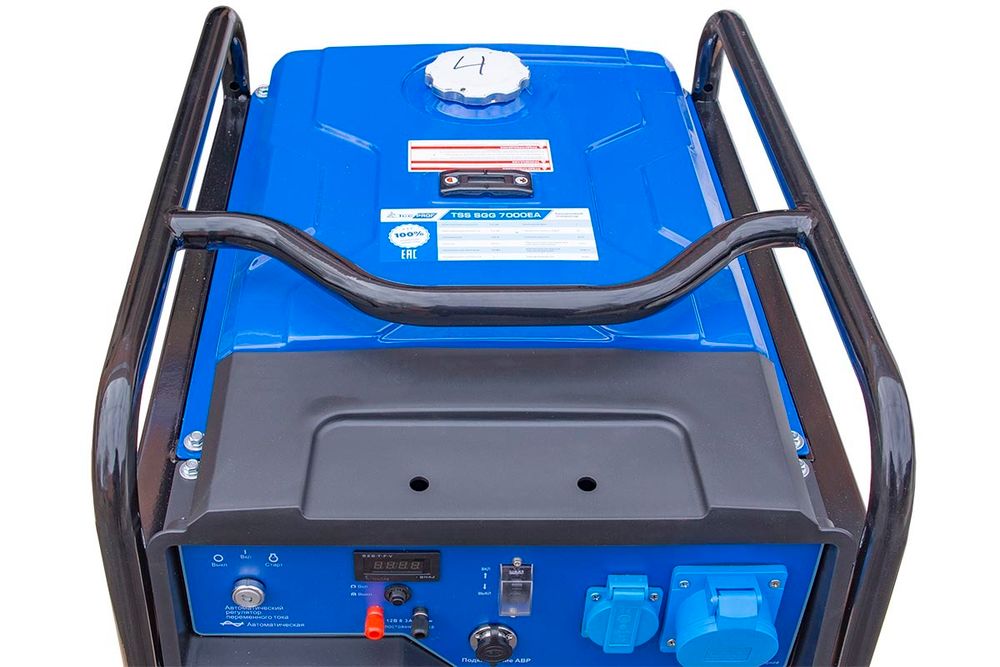 Бензогенератор трехфазный TSS SGG 7000E3A - [7 кВт / Lifan 192FD] трехфазный