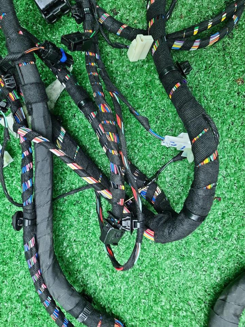 Проводка салонная Hongqi HS5 (2023-н.в.)