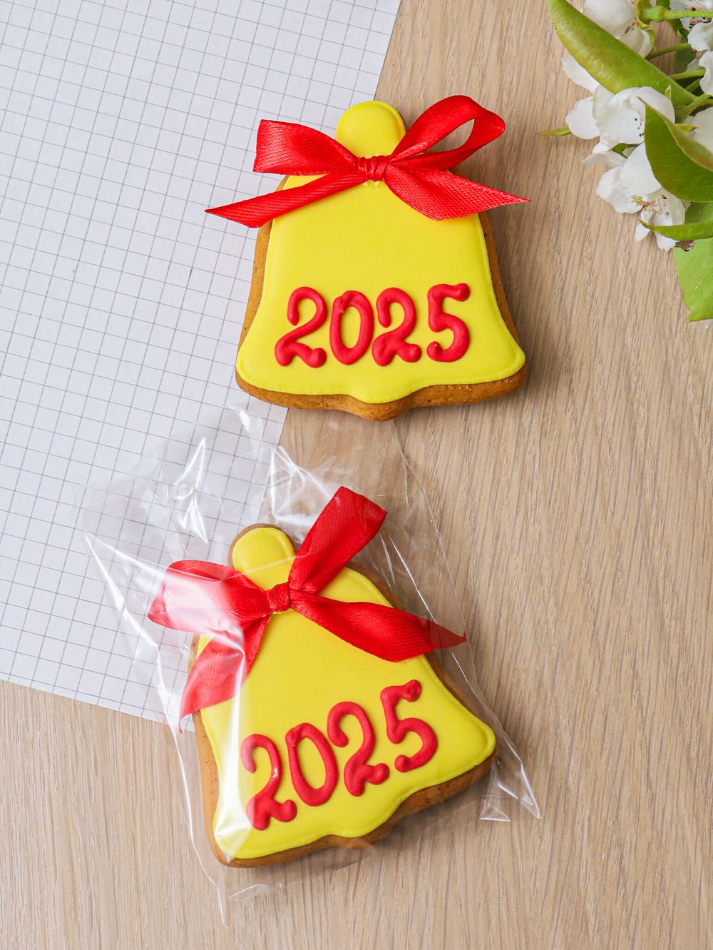 Пряник колокольчик с лентой