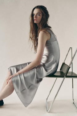 ZARA АТЛАСНОЕ ПЛАТЬЕ С ШЕРСТЯНОЙ ДЕТАЛЬЮ, СЕРОВАТЫЙ