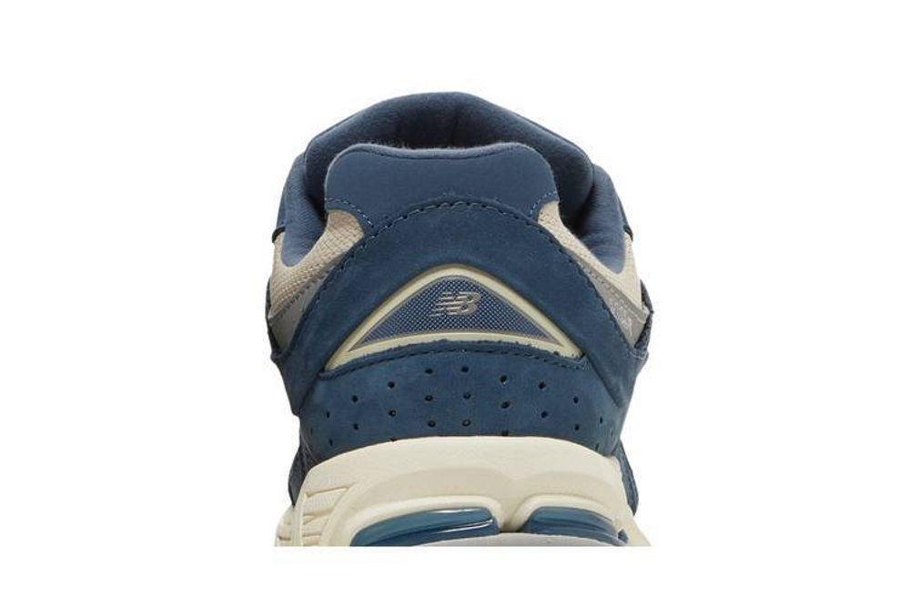 Кроссовки New Balance Nb 2002R