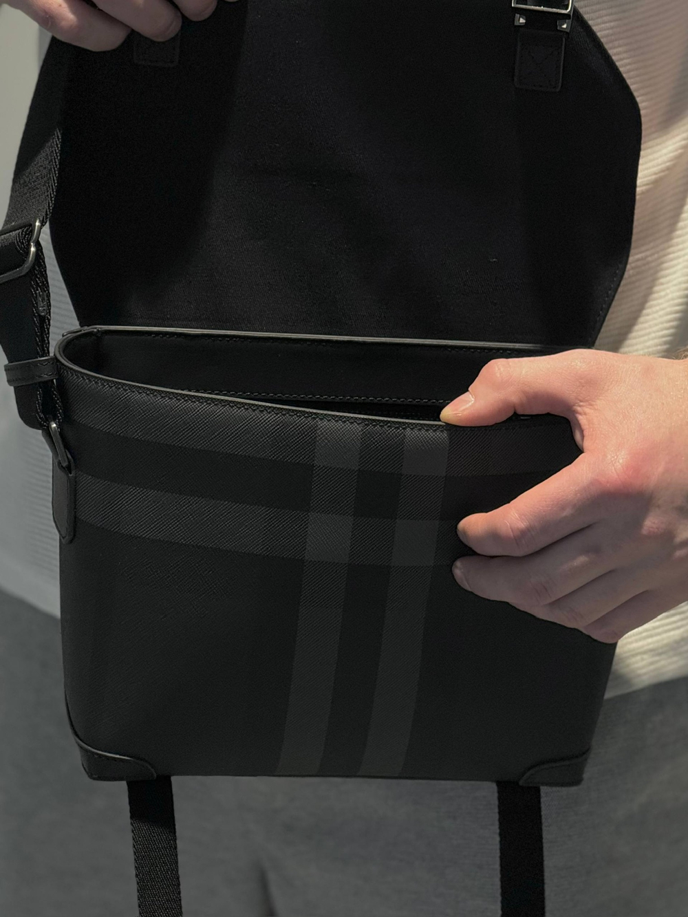 Сумка через плечо Burberry