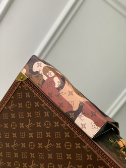Louis Vuitton Pochette Voyage MM