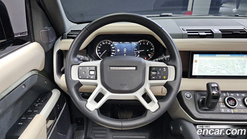 Land Rover Defender (L663) 110 D250 SE (07.2022)