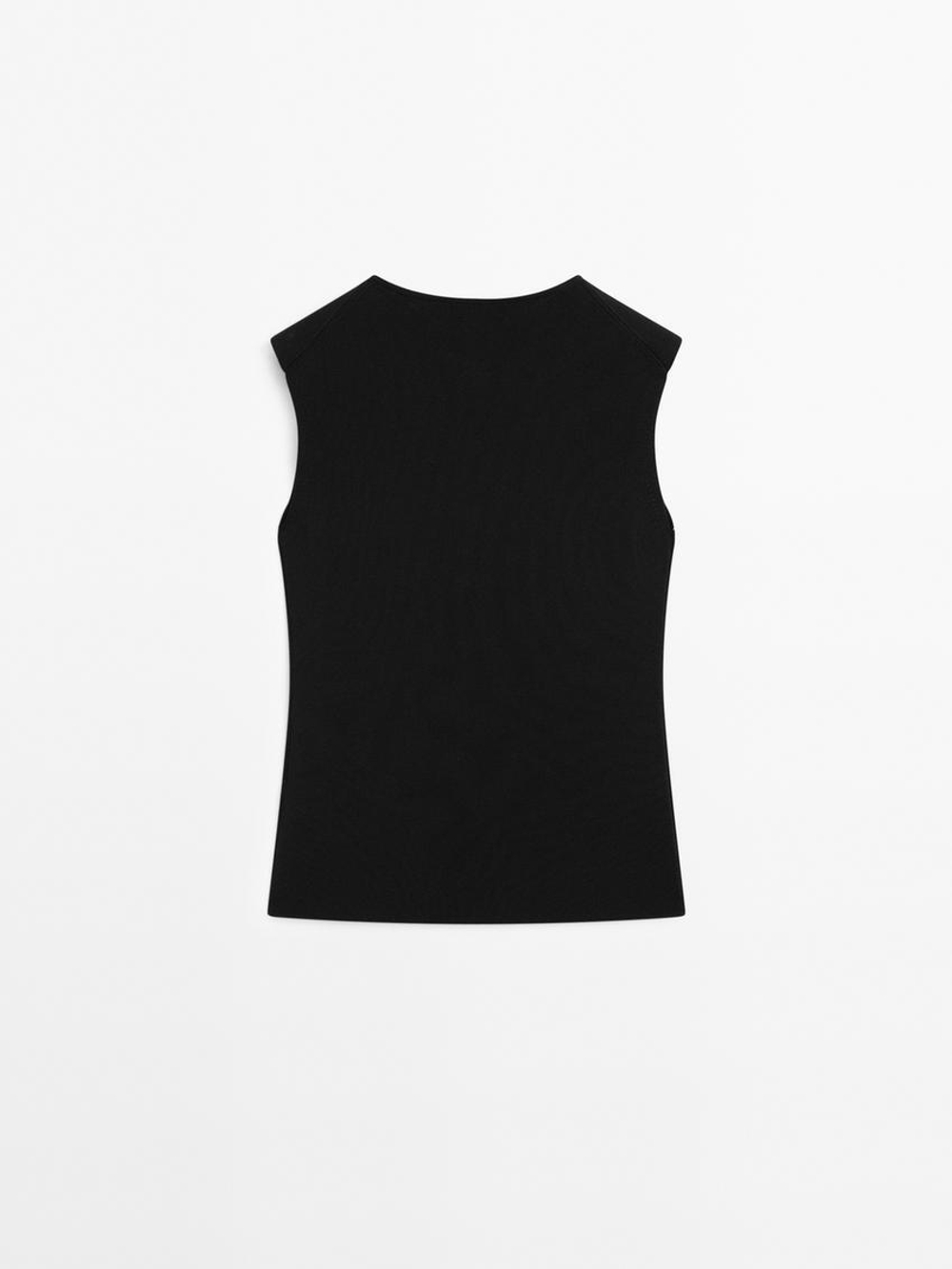 Massimo Dutti Трикотажный жилет облегающего кроя с пуговицами, черный