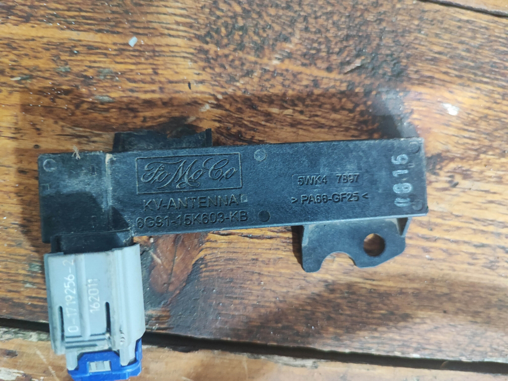 Антенна Jaguar XF 07-15 Б/У Оригинал 6G9115K603KB