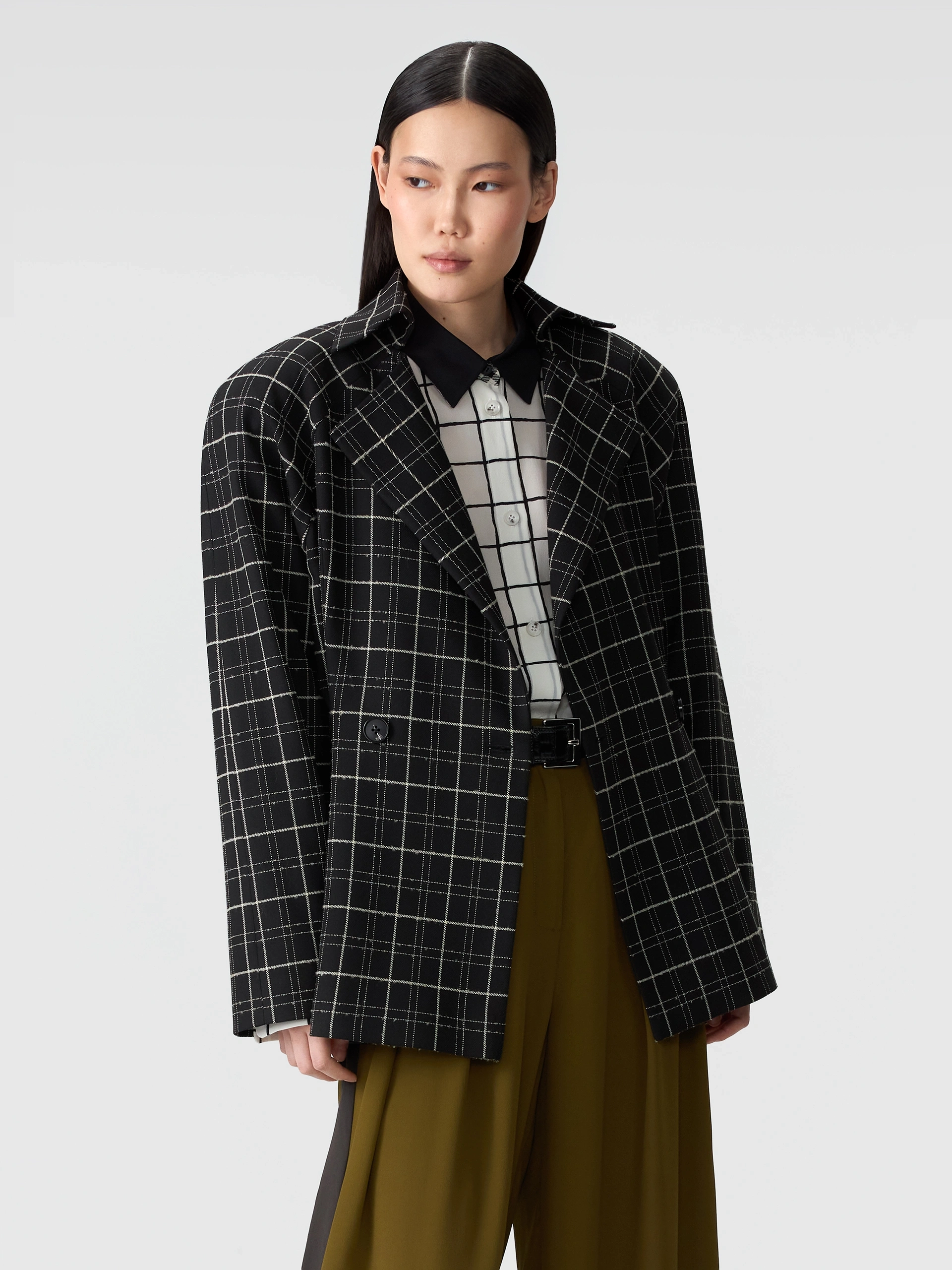 Жакет с объемными плечами OLA OLA