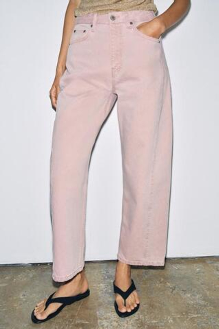 ZARA ДЖИНСЫ ZW COLLECTION ANKLE RELAXED СО СРЕДНЕЙ ПОСАДКОЙ, РОЗОВЫЙ