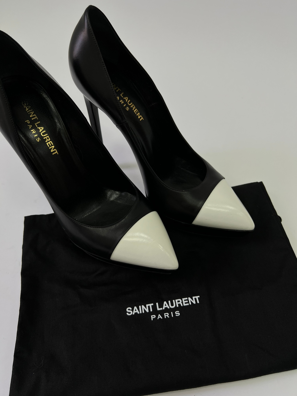 Туфли Yves Saint Laurent