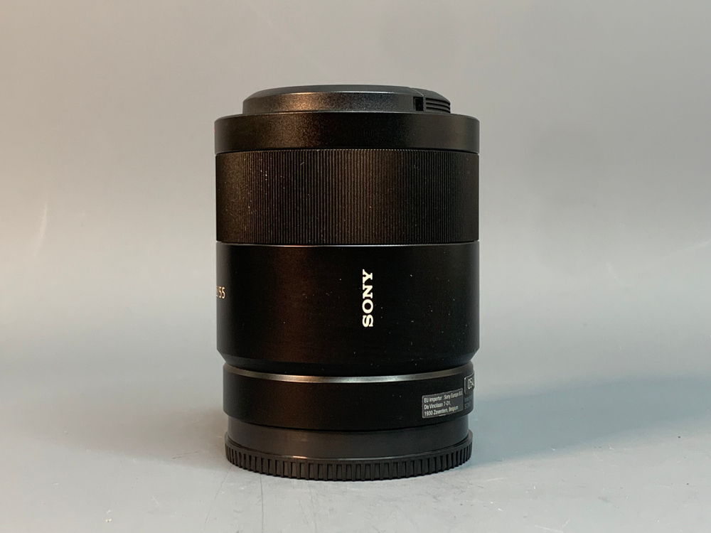 Sony FE 55mm f/1.8 ZA