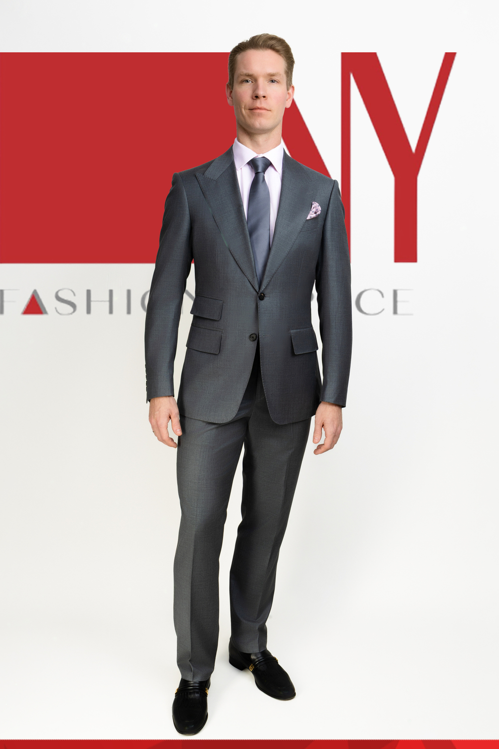 Классический костюм Tittanium