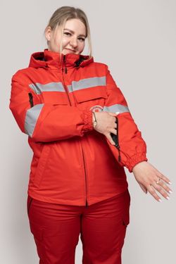 Ветровка Скорая помощь MedicLine женская цв. КРАСНЫЙ