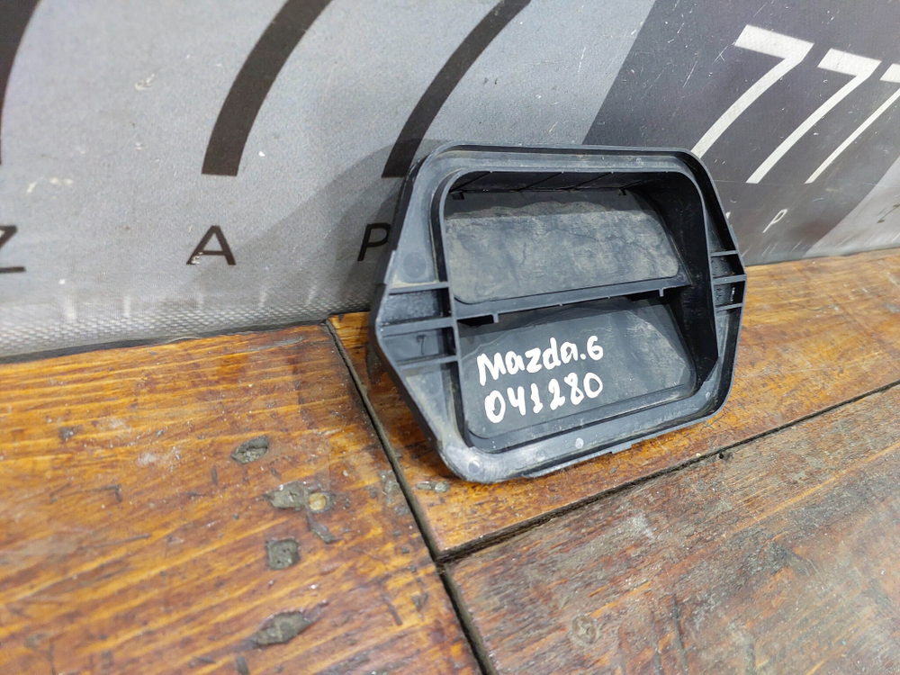 Решетка вентиляционная Mazda CX-5, CX-7, 6 (GJ) Б/У Оригинал D35051920A