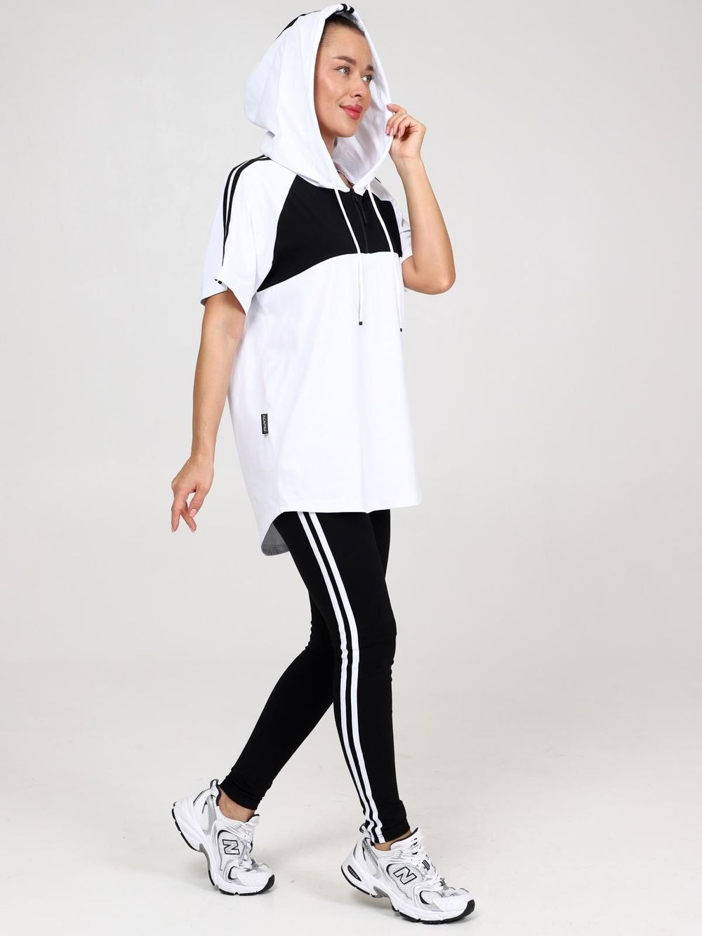 Стрейчинг - костюм белый Iv-capriz