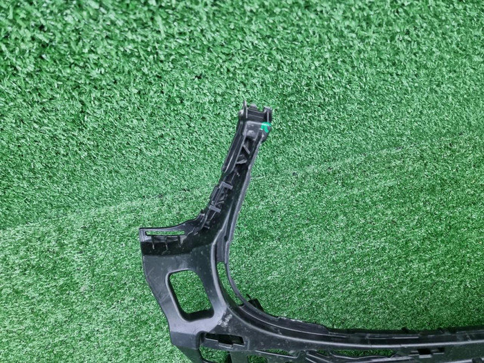 Кронштейн бампера Mercedes GLC X253 (19-22) AMG