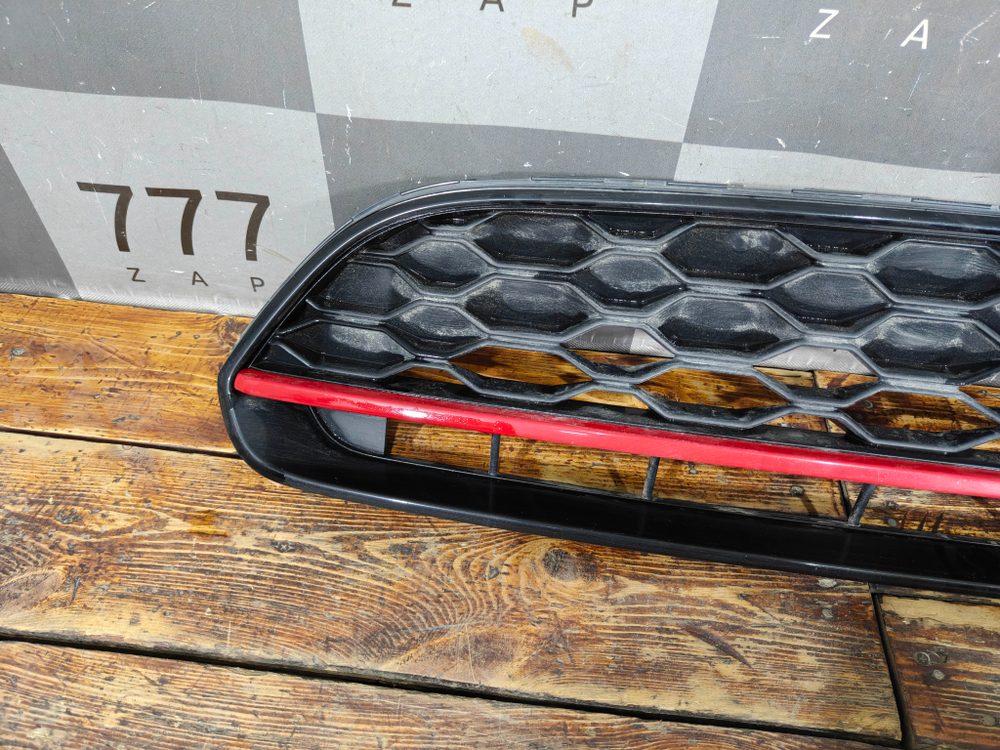 Решетка радиатора JCW Mini Countryman 2 (F60) 16-24 Б/У Оригинал 51135A1A149