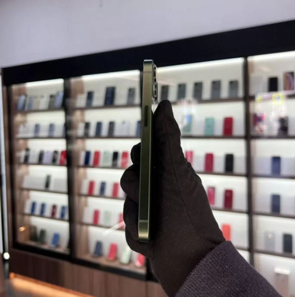 iPhone 13, 256 ГБ б/у