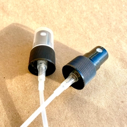 Распылитель 18 черный рифленый