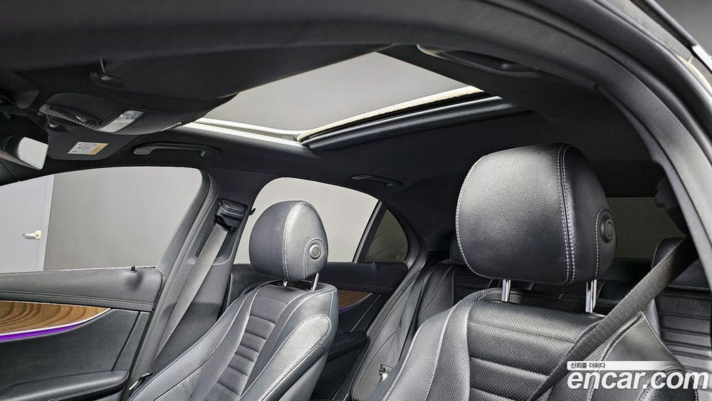 Mercedes-Benz E-Class W213 E250 Exclusive (03.2022)