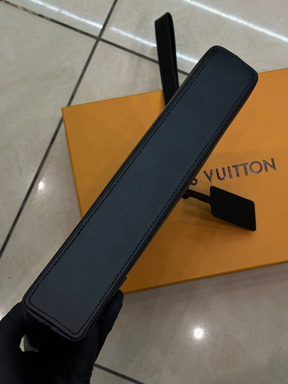 Клатч Louis Vuitton