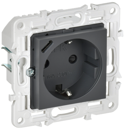 SKANDY Розетка с заземлением с защитными шторками 16А с USB C 18Вт SK-R17T титан IEK