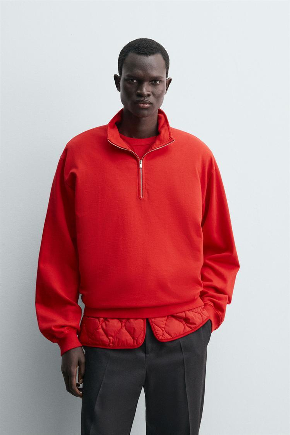 ZARA ТОЛСТОВКА С ВОРОТНИКОМ НА МОЛНИИ, КРАСНЫЙ